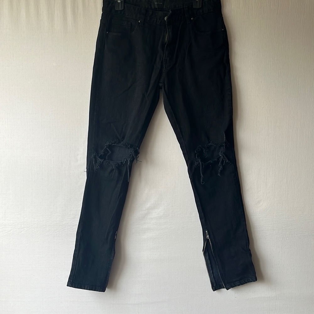 Men’s black skinny zipper jeans